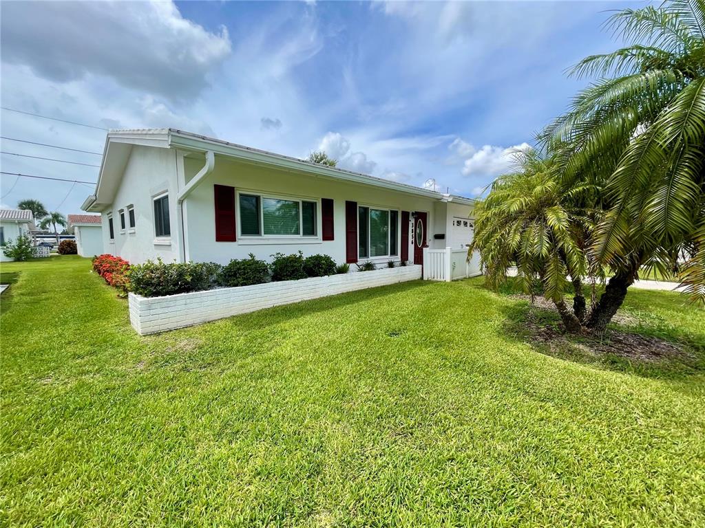 3856 101ST TERRACE N UNIT 3856