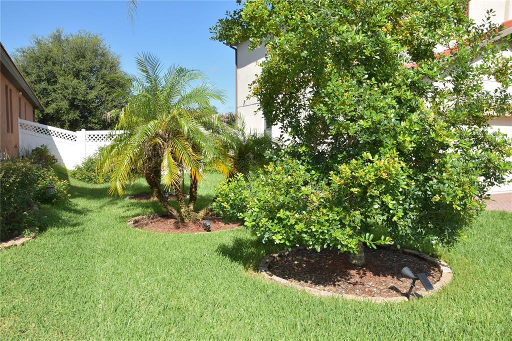 1934 ALTAVISTA CIRCLE, LAKELAND, FL — photo 4 of 32