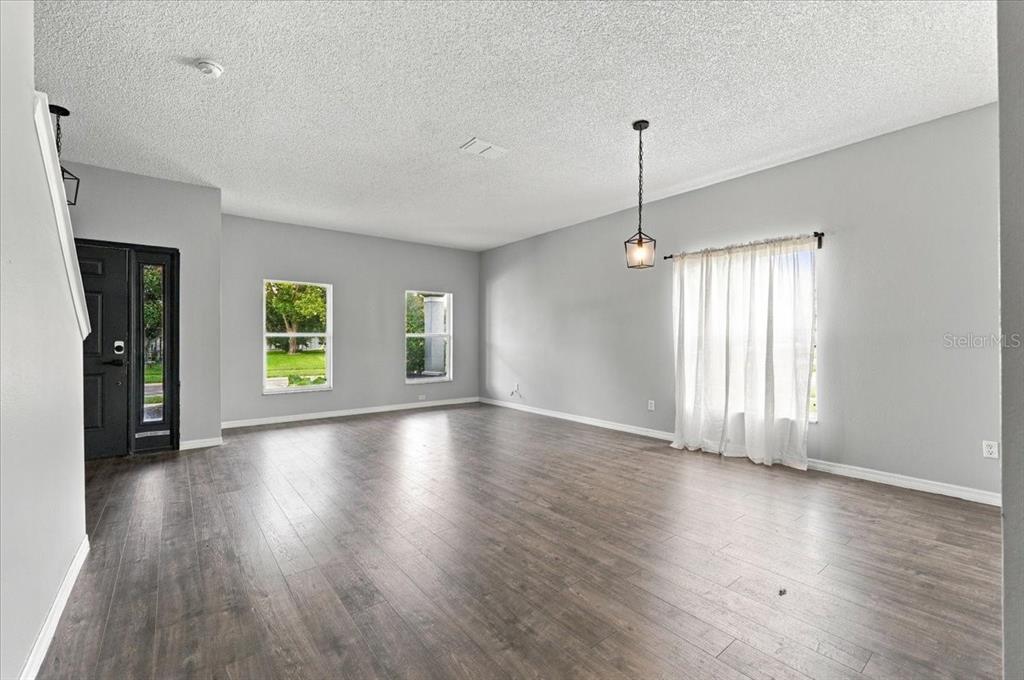 10003 AUTUMN CREEK LANE, ORLANDO, FL — photo 2 of 23