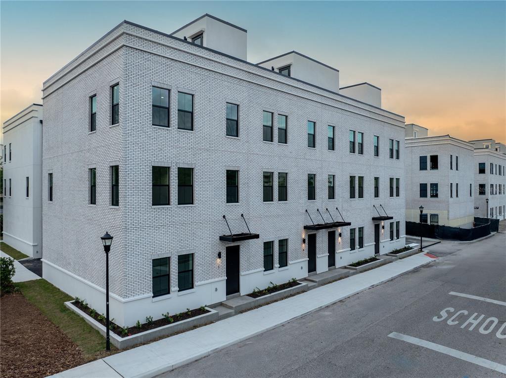 1218 E KAY STREET UNIT 15