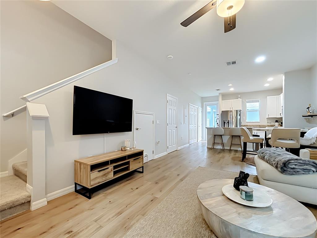 14066 AVENUE OF THE GROVES, WINTER GARDEN, FL — photo 5 of 46