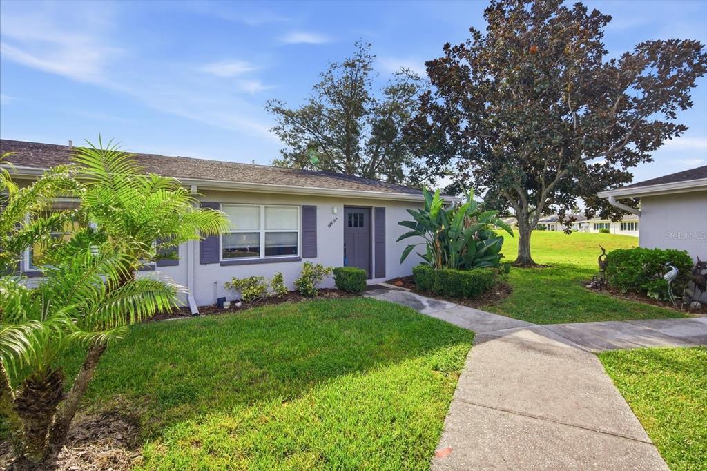 302 CANTON COURT UNIT 55, SUN CITY CENTER, FL — photo 2 of 30