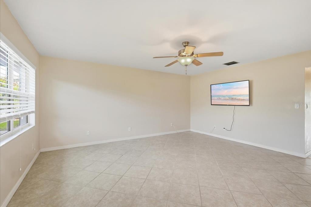302 CANTON COURT UNIT 55, SUN CITY CENTER, FL — photo 4 of 30