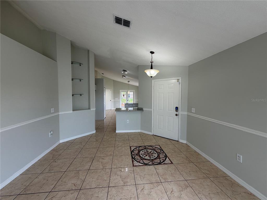 225 SOUTHBRIDGE CIRCLE, KISSIMMEE, FL — photo 4 of 30