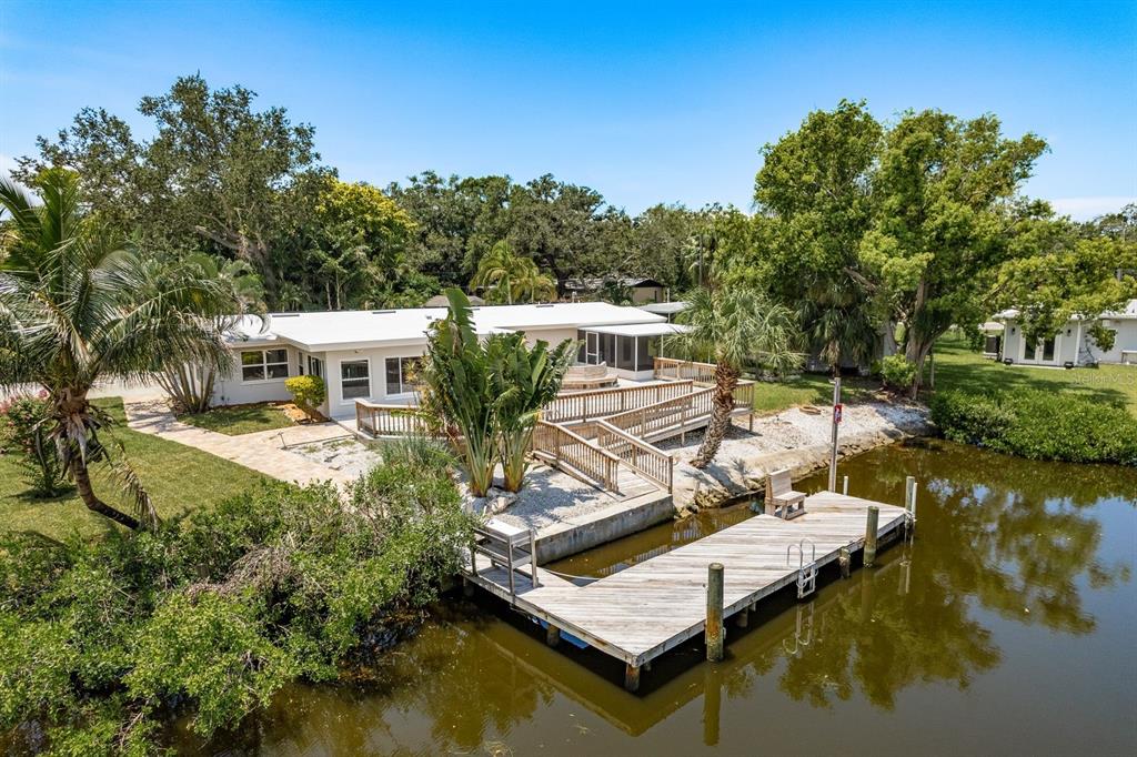 12 BAYOU LANE