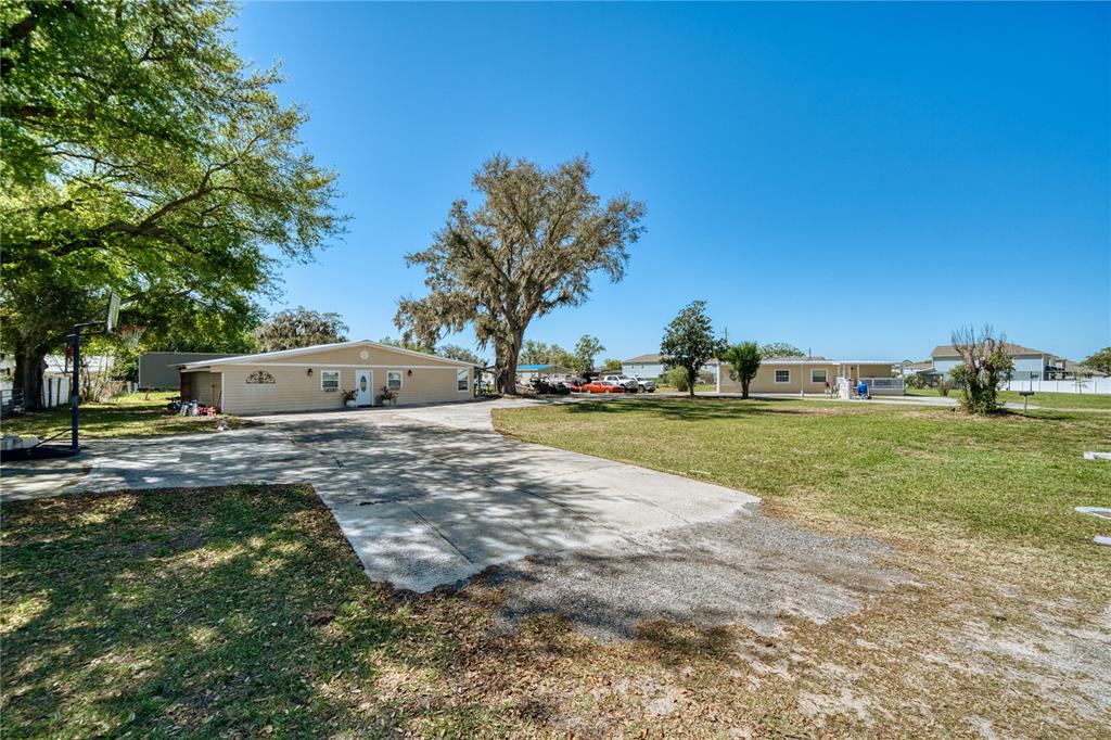 4424 MORRIS DRIVE