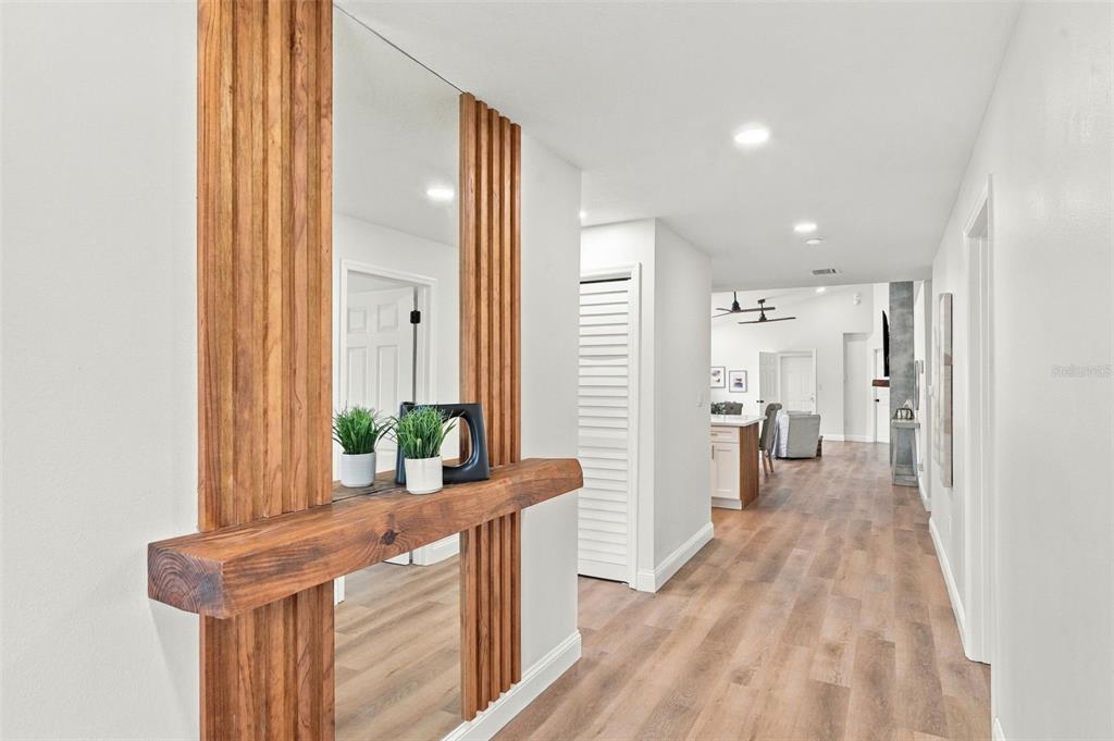 625 FOLSOM STREET S, ST PETERSBURG, FL — photo 5 of 36