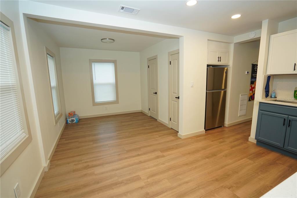 535 14TH AVENUE S UNIT 3, ST PETERSBURG, FL — photo 4 of 9