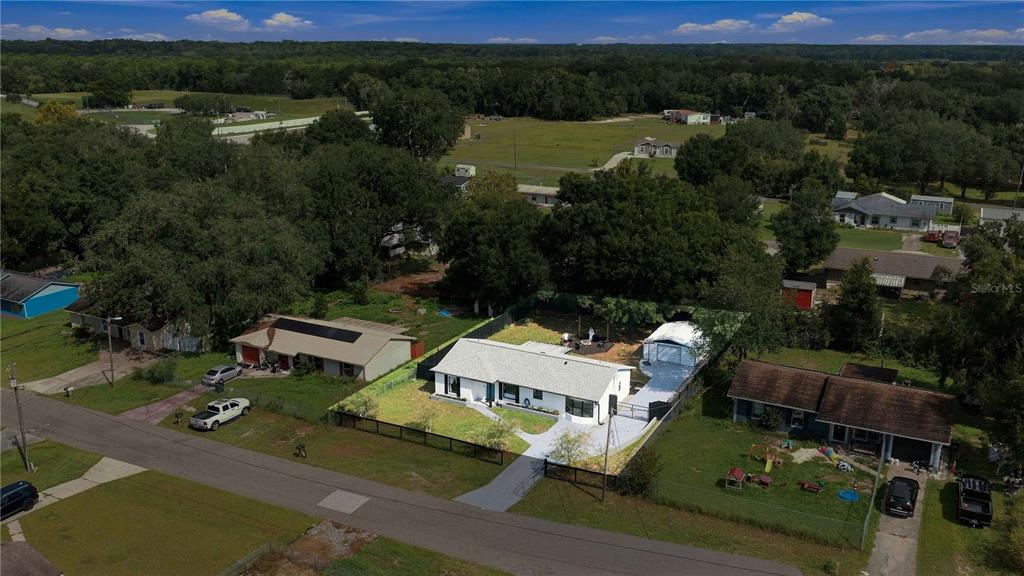 11615 SE 129TH LANE, OCKLAWAHA, FL — photo 2 of 30