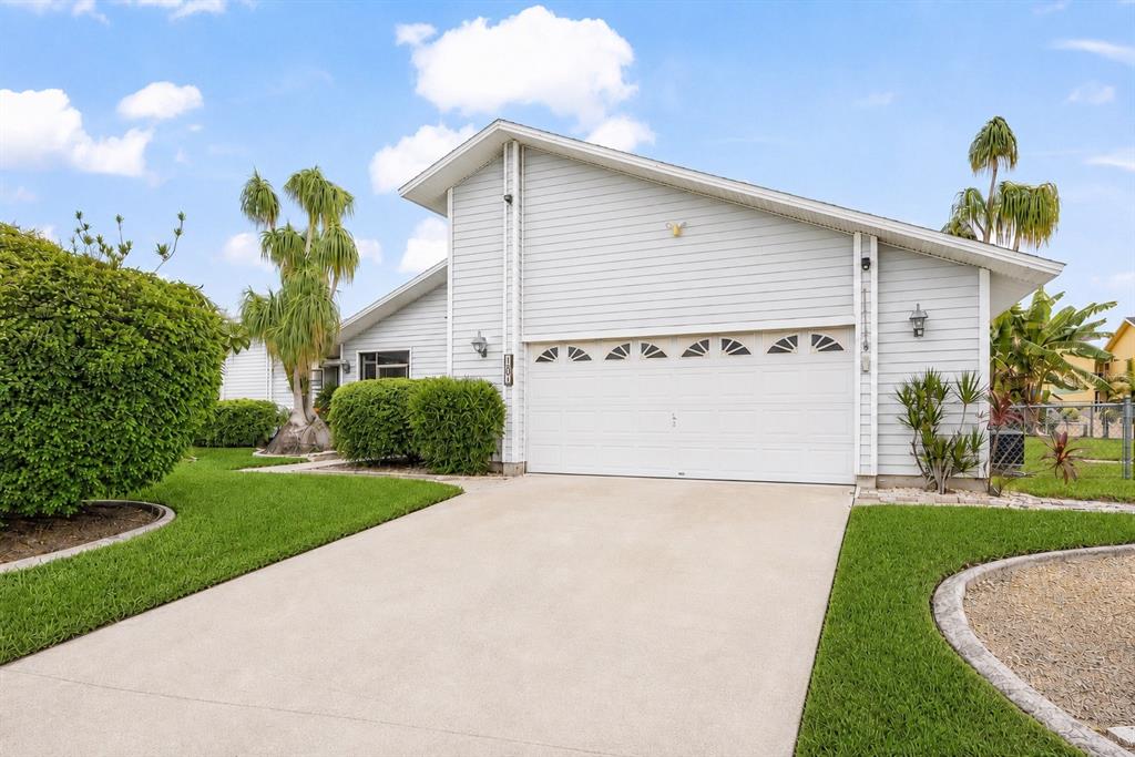 4903 SW 11TH PLACE