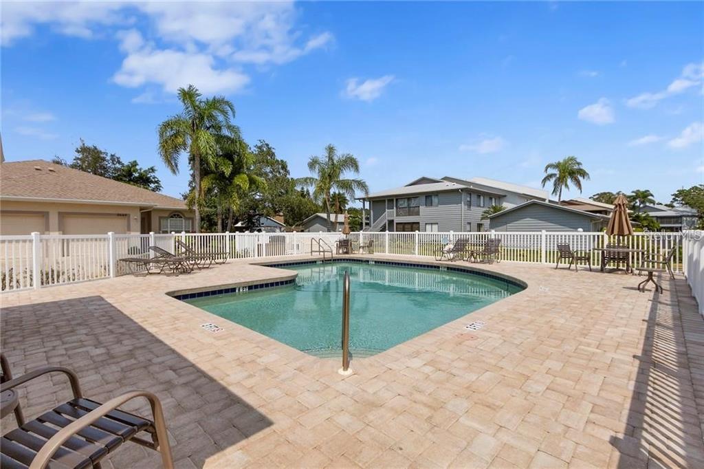 2747 73RD COURT W, BRADENTON, FL — photo 4 of 20