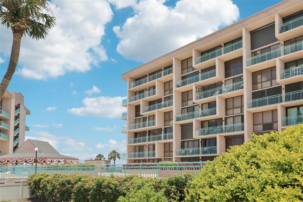 1 KEY CAPRI UNIT 302E