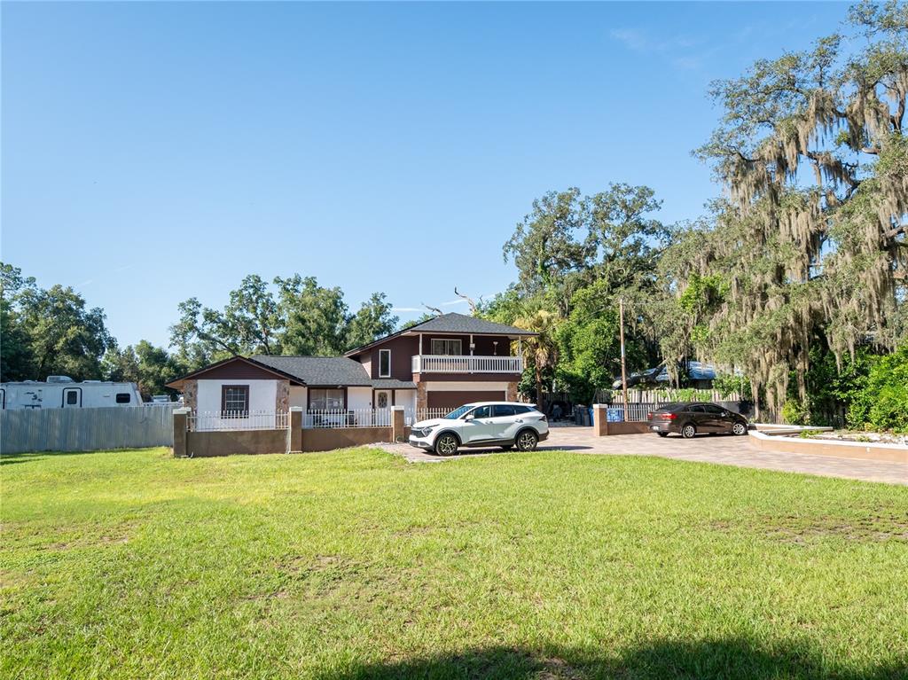 9613 SIX MILE CREEK ROAD, TAMPA, FL — photo 3 of 30