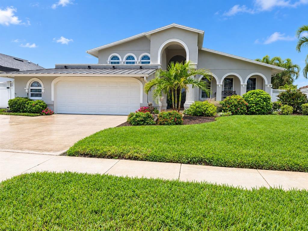 707 SNUG ISLAND, CLEARWATER BEACH, FL — photo 3 of 85