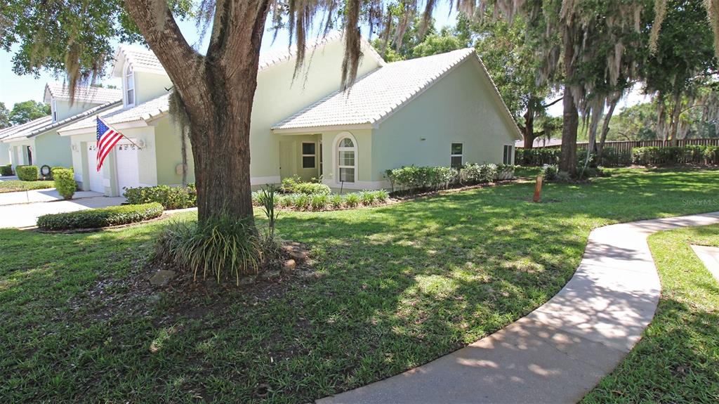 704 MORAY DRIVE