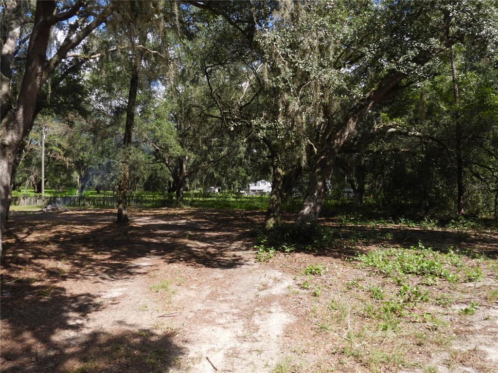 12214 SE 112TH AVENUE ROAD, BELLEVIEW, FL — photo 4 of 16