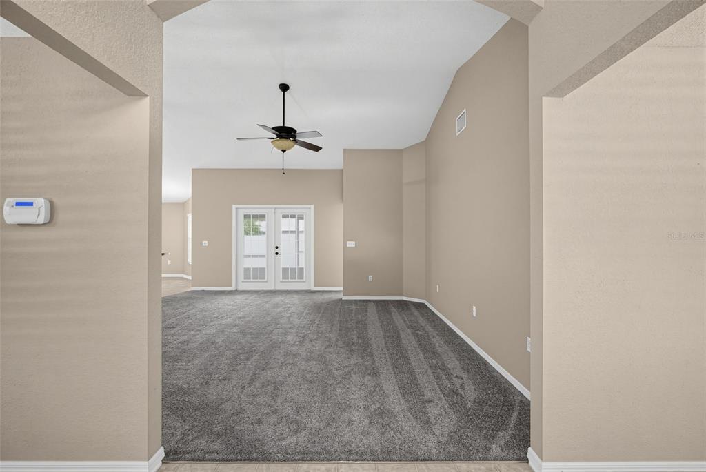 5625 FISCHER DRIVE, LAKELAND, FL — photo 5 of 38