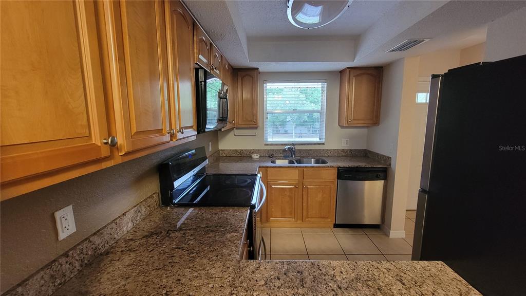 960 LACOSTA CIRCLE UNIT 2, SARASOTA, FL — photo 5 of 17