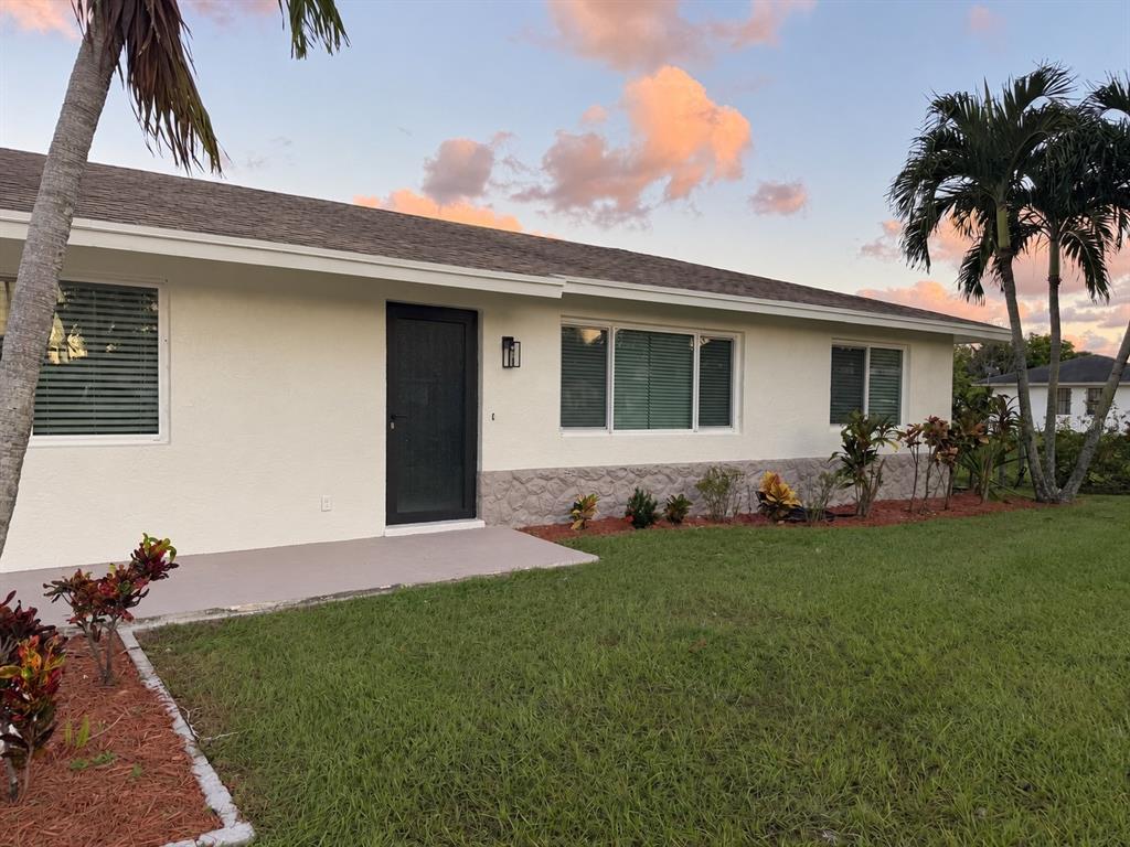 1476 N MANGONIA DRIVE, WEST PALM BEACH, FL — photo 5 of 33
