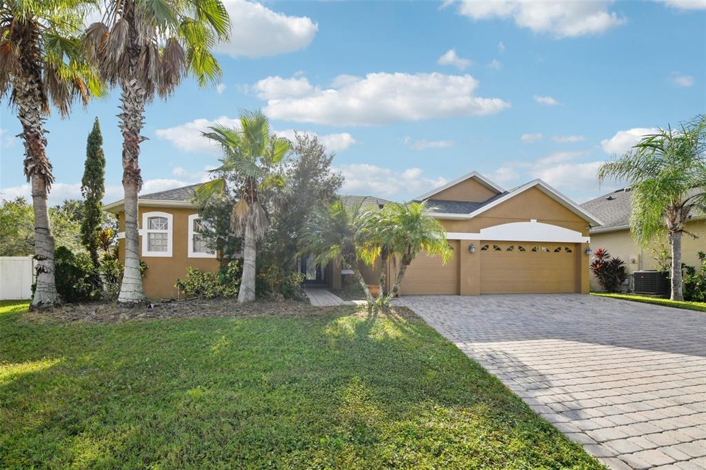 3124 CURVING OAKS WAY
