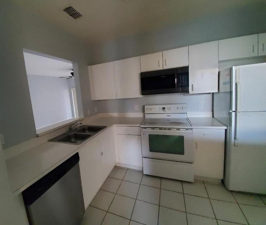 13215 VILLA VISTA DRIVE UNIT 203, ORLANDO, FL — photo 3 of 5