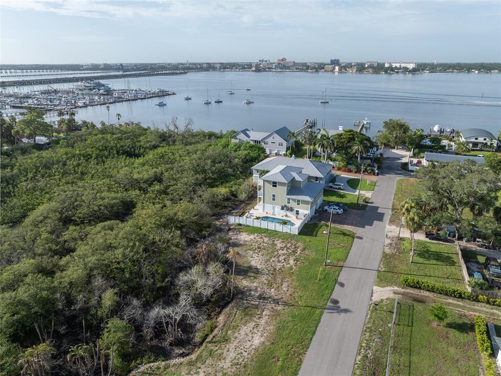 13TH AVENUE W, PALMETTO, FL — photo 3 of 22