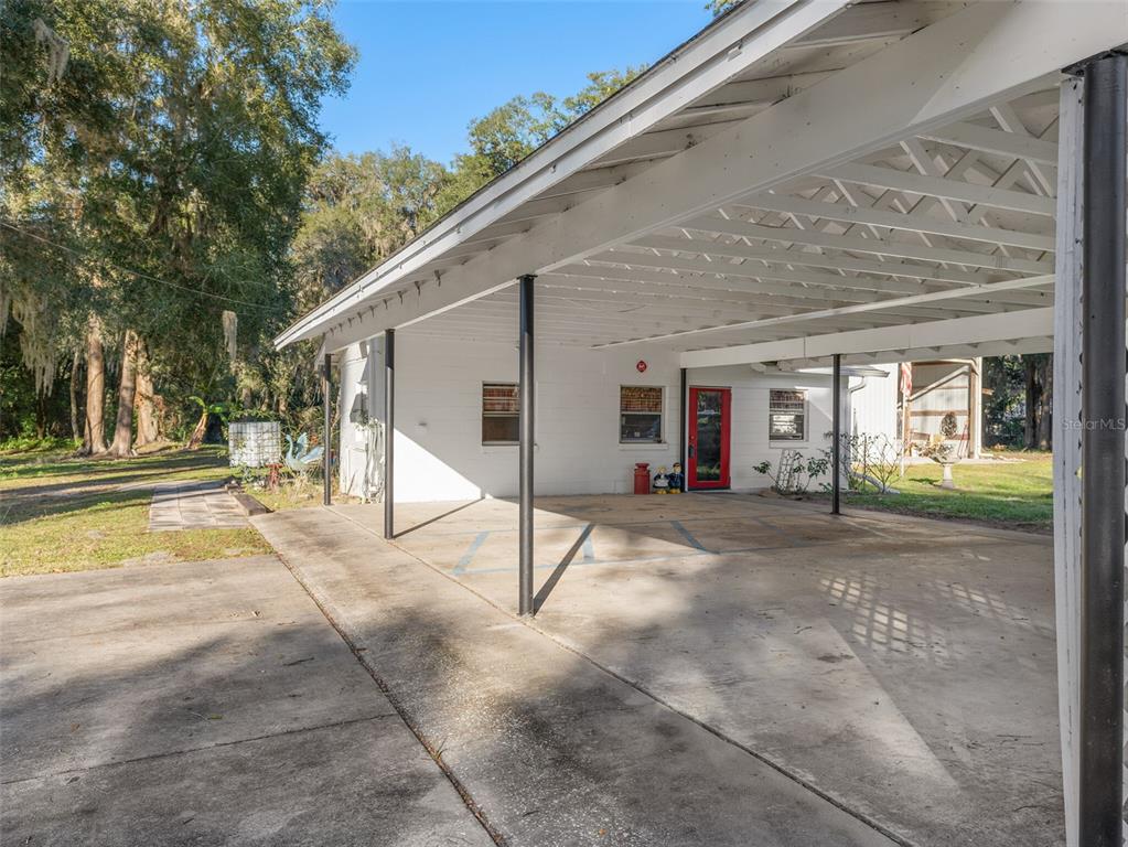 5715 SE 109TH STREET, BELLEVIEW, FL — photo 4 of 25