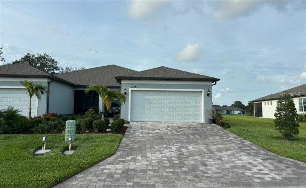 9355 BALLASTER POINTE LOOP