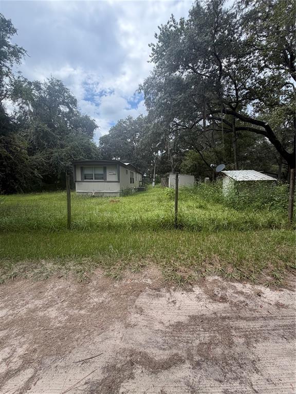 205 LITTLE STAR ROAD, HAWTHORNE, FL — photo 4 of 5