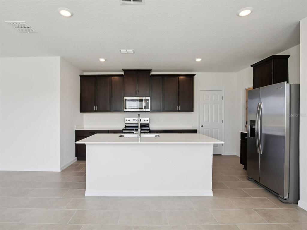 3920 TEAK LANE, BARTOW, FL — photo 3 of 10