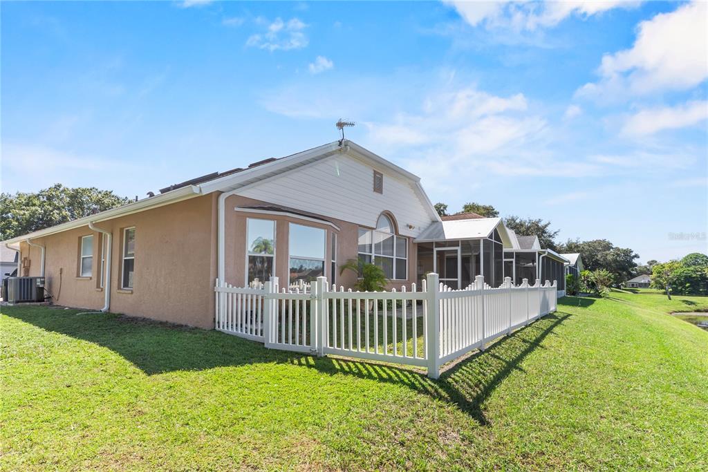 7713 MARBELLA CREEK AVENUE, TAMPA, FL — photo 3 of 30