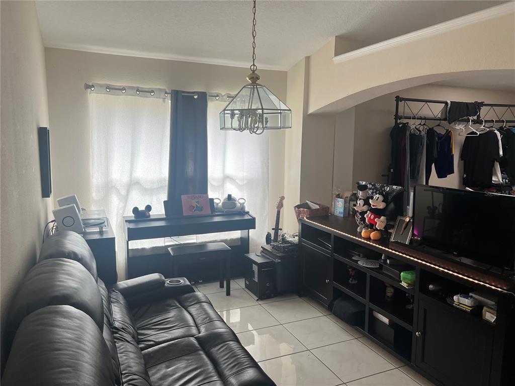 2502 CROWN RIDGE CIRCLE, KISSIMMEE, FL — photo 2 of 25