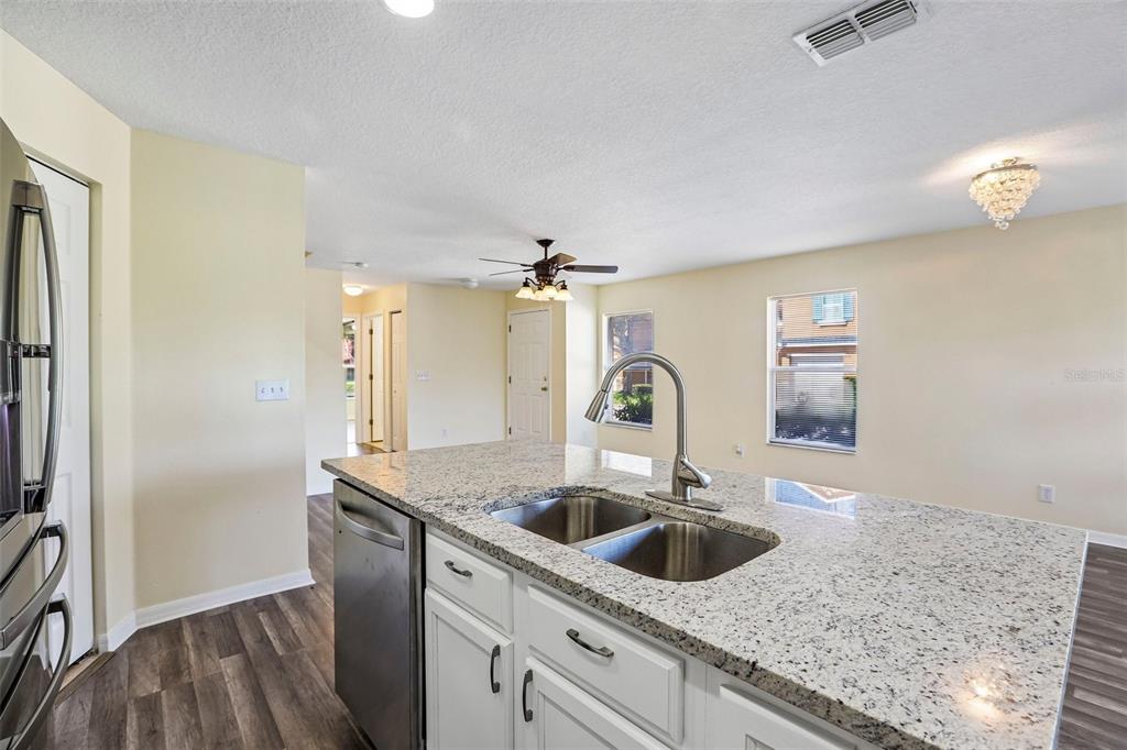2520 COLONY REED LANE, CLEARWATER, FL — photo 4 of 27