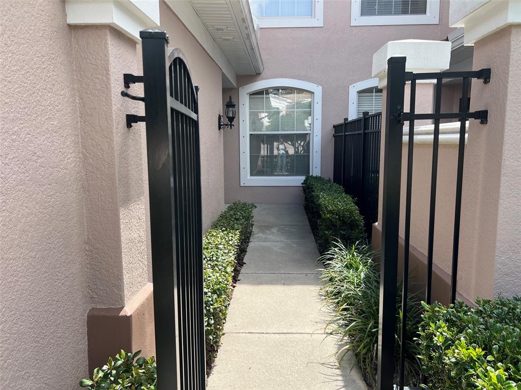 802 LANTERN WAY UNIT 101, CLEARWATER, FL — photo 3 of 30