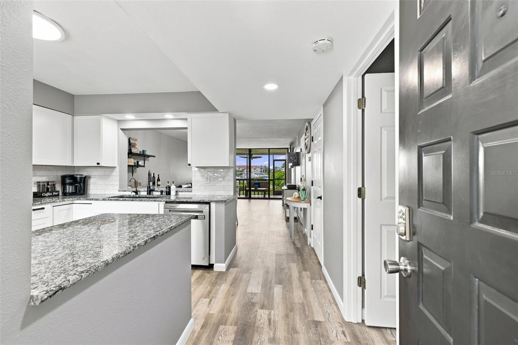 1805 MARINER DRIVE UNIT 53, TARPON SPRINGS, FL — photo 5 of 30