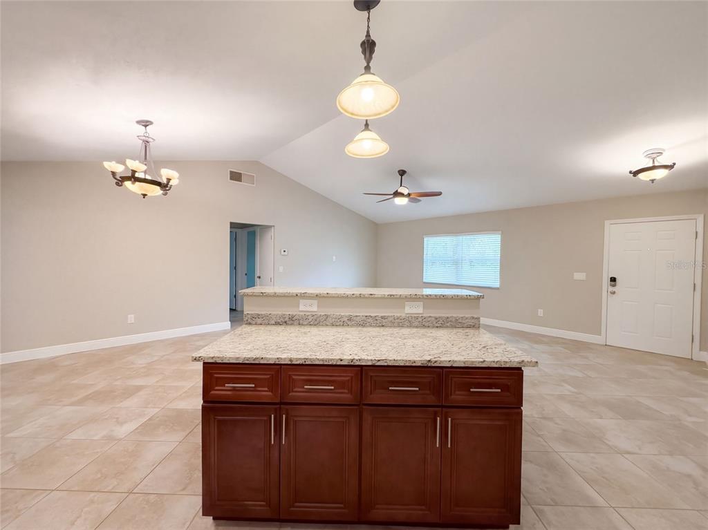 881 VICKSBURG STREET, DELTONA, FL — photo 2 of 25