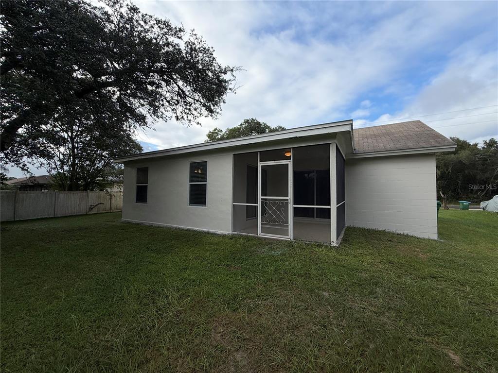 881 VICKSBURG STREET, DELTONA, FL — photo 5 of 25