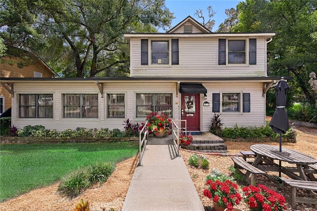 112 PASADENA PLACE