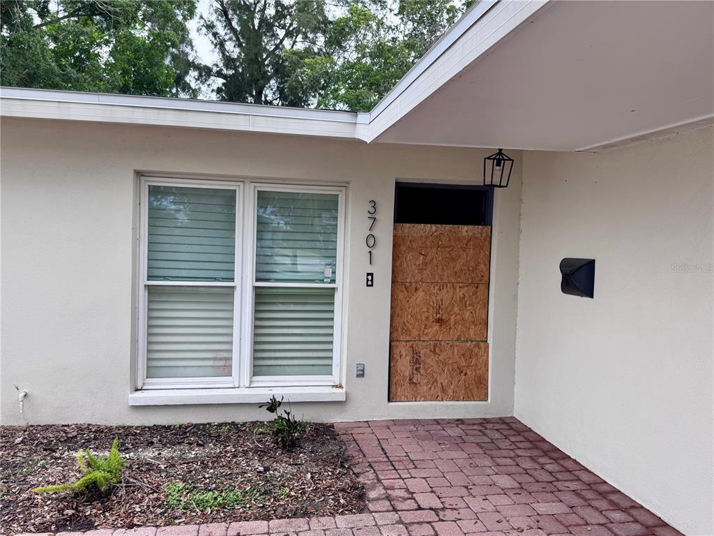 3701 SHORE ACRES BOULEVARD NE, ST PETERSBURG, FL — photo 4 of 30