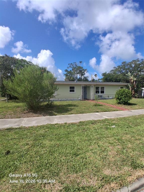 1061 NOKOMIS STREET