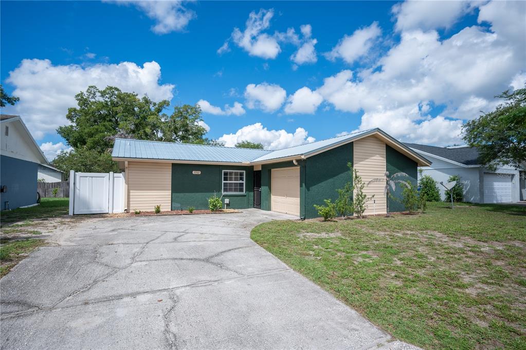 2262 HONEYCOMB LANE, LAKELAND, FL — photo 2 of 21