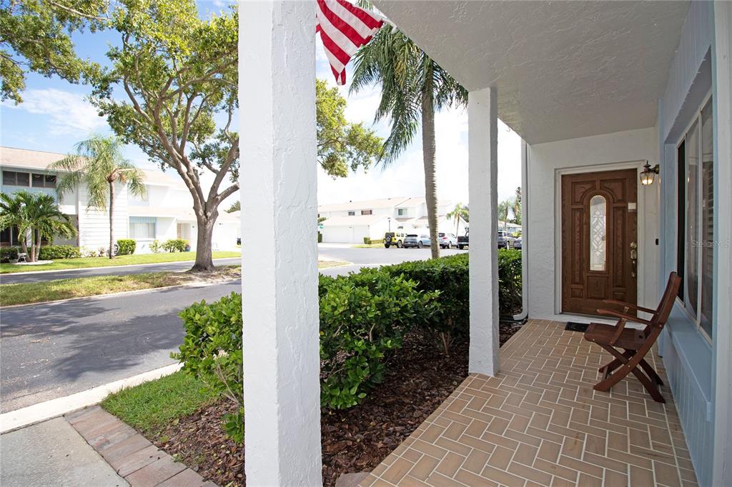 1640 CAPE HOPE AVENUE NE UNIT 2, ST PETERSBURG, FL — photo 2 of 42