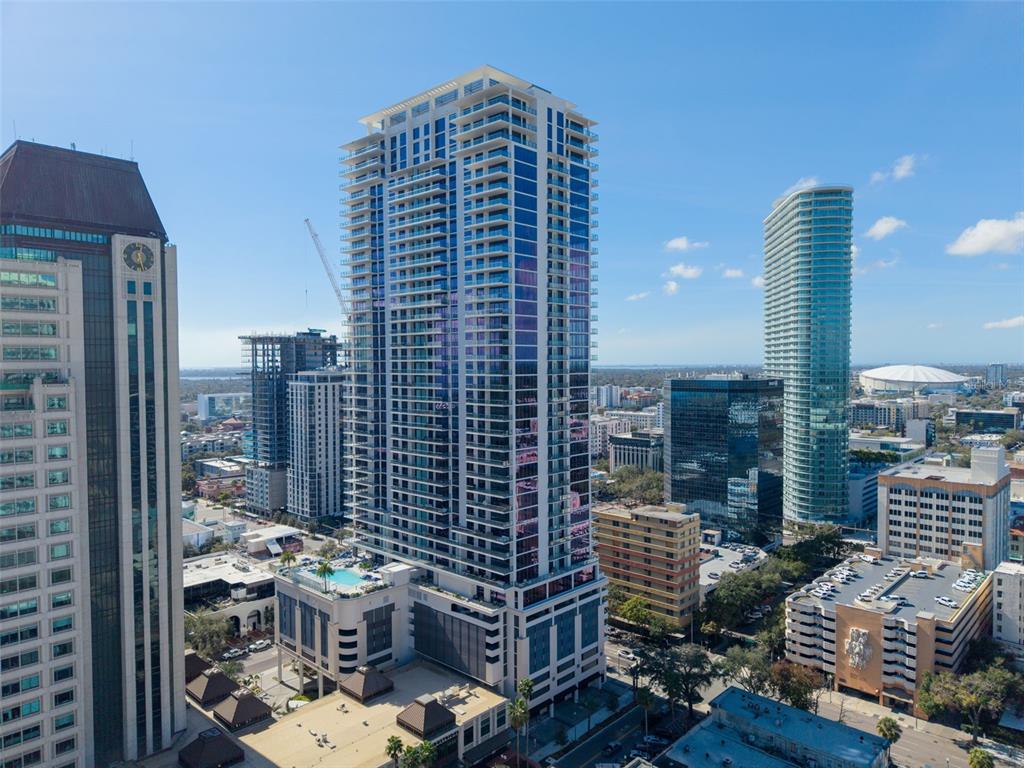 275 1ST AVENUE S UNIT 3304