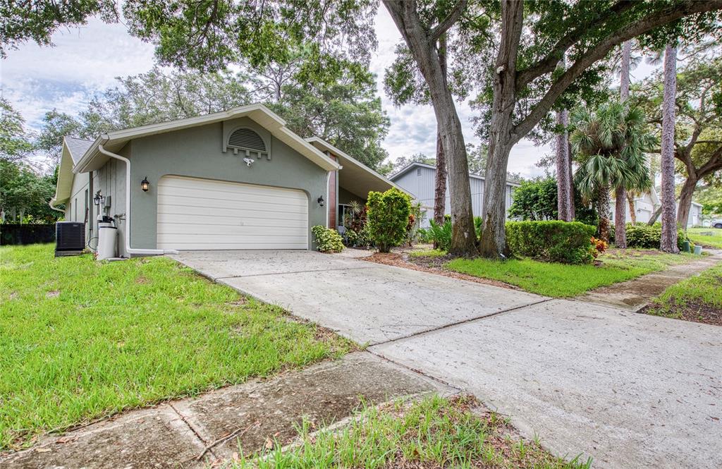 2143 SALISBURY COURT
