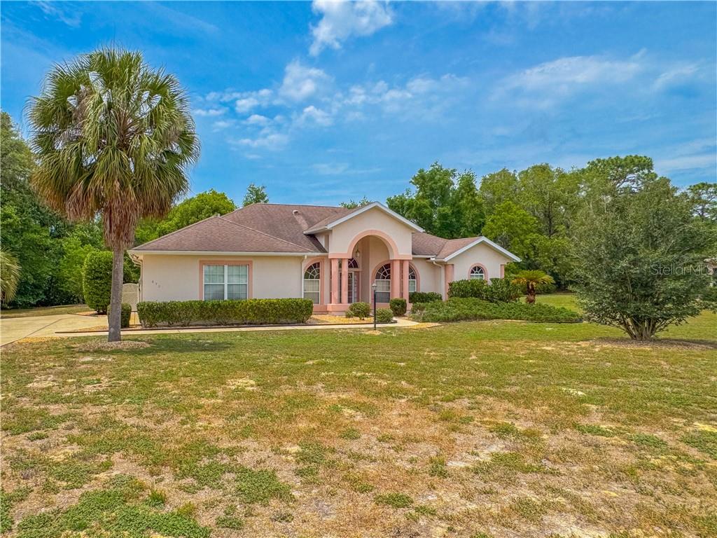 672 N Man O War DRIVE