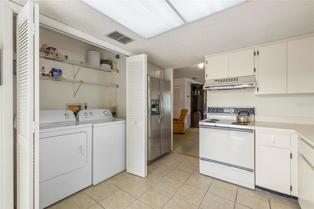 8023 FEATHER COURT UNIT D, HUDSON, FL — photo 5 of 30