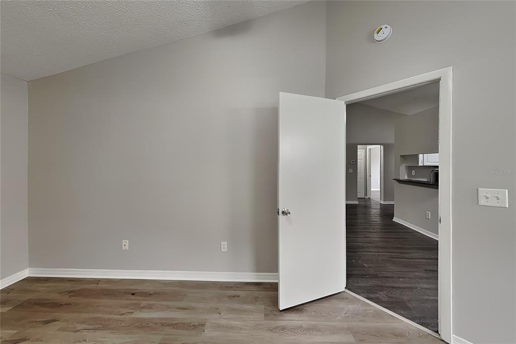 1718 BRANDON TRACE AVENUE, BRANDON, FL — photo 5 of 15