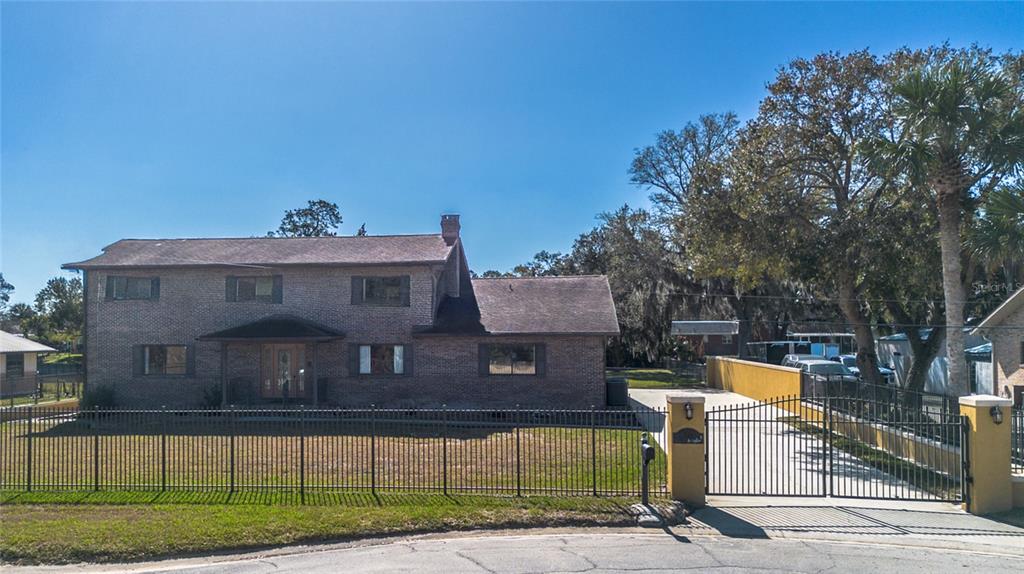 330 SANCHEZ AVENUE