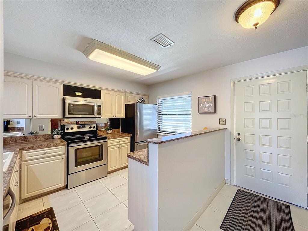 1801 MARINER DRIVE UNIT 20, TARPON SPRINGS, FL — photo 5 of 30