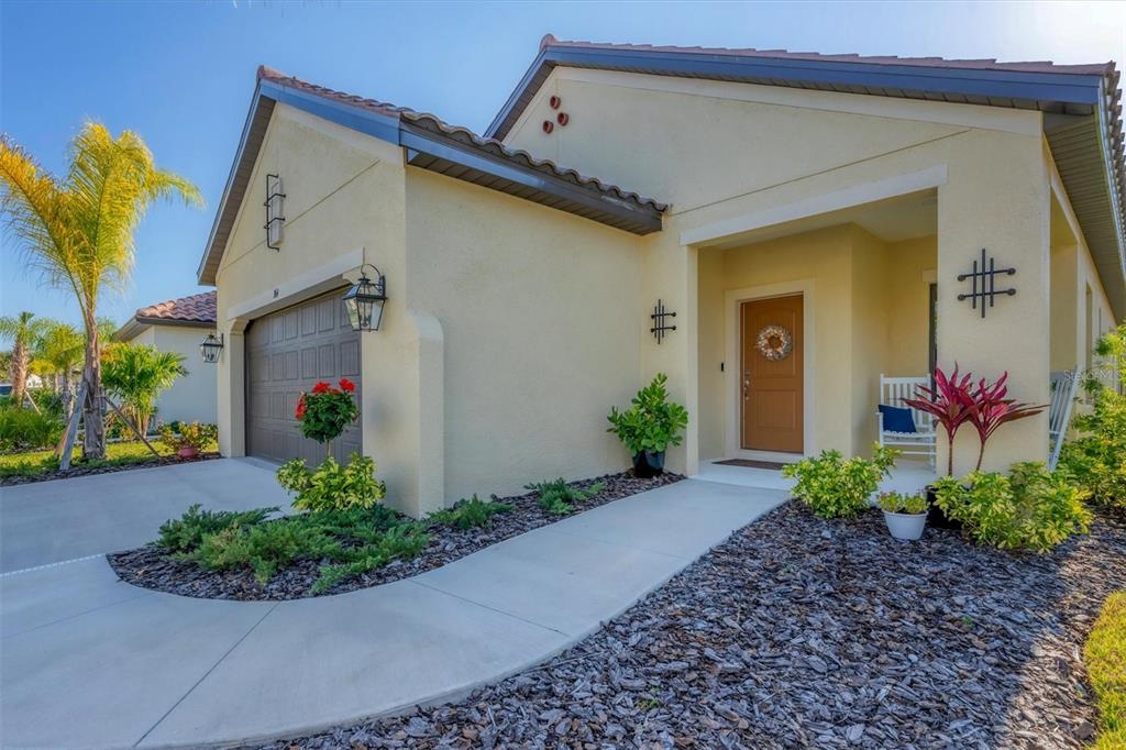 364 PALMARIA COURT